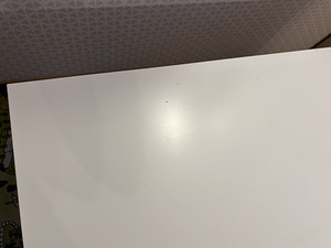 Стол IKEA (3 фото из 4)