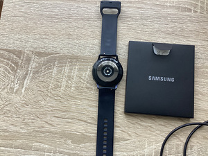 Samsung Galaxy Watch Active 2 (3 фото из 3)