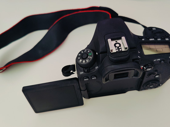 Canon eos 90d