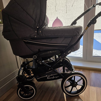 Emmaljunga Edge Duo Combi 3-in-1 Duo S black raamil