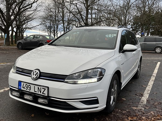 Volkswagen Golf 1.5 96 kW