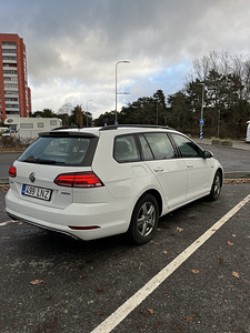 Volkswagen Golf 1.5 96кВ (2 фото из 8)