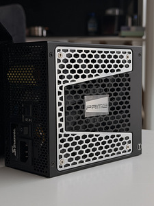 Seasonic PRIME GX-1300 (3 фото из 8)