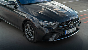 Mercedes-Benz e300de 4M, AMG, 2020, 137k km (15 foto / 15)