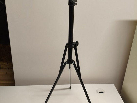 Manfrotto kompaktne valgustistatiiv + kandekott