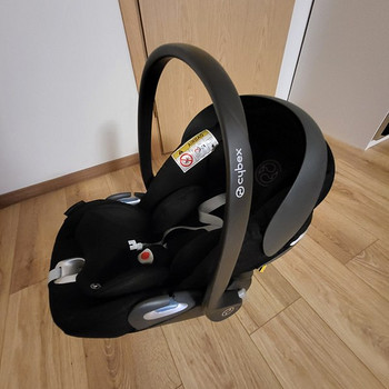 Автокресло Cybex Aton – без аварий, в хорошем состоянии