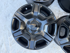 17" Ford Ranger originaalveljed 6x139,7 (4 foto / 8)