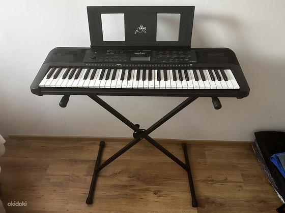 Yamaha PSR-E273
