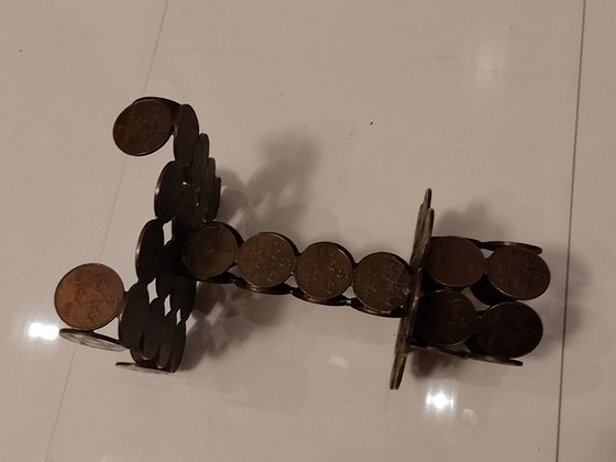 Подсвечник из монет