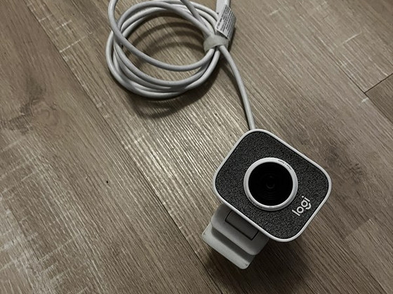 Logitech Streamcam (white)