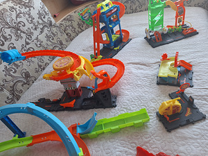 Hot wheels трассы (4 фото из 5)