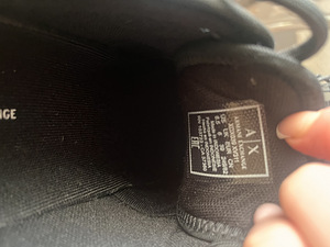 Продам новые кроссовки Armani (2 фото из 3)