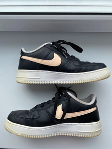NIKE AIR FORCE 1 LV8 GS WORLDWIDE Pack tossud, suurus 38.5 (3 foto / 6)