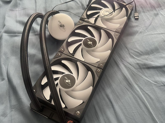 Uus vesi kuller 3 ventilatorid 360W,LGA 1000-1700