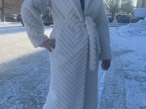 Белая эко шуба