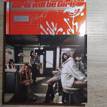 АЛЬБОМ ITZY «GIRLS WILL BE GIRLS»
