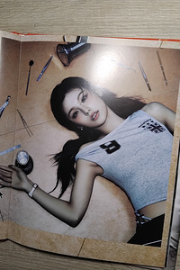 АЛЬБОМ ITZY «GIRLS WILL BE GIRLS» (3 фото из 4)