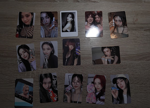 ITZY 2025 SEASON'S GREETINGS (3 foto / 3)
