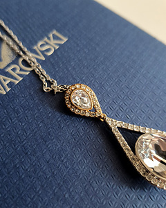 Swarovski Swinging Pendant ожерелье / колье (2 фото из 3)