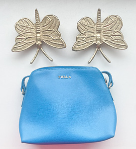Новая кожаная сумка Furla, синяя (1 фото из 2)