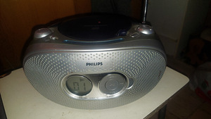 Радио CD-плеер Philips (1 фото из 5)