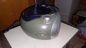 Радио CD-плеер Philips (4 фото из 5)