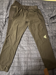 Продам спортивные штаны (2 фото из 3)