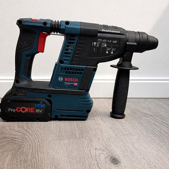 Перфоратор/ударная дрель Bosch GBH 18V-26