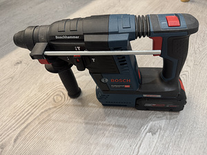 Perforaator/puurvasar Bosch GBH 18V-26 (2 foto / 3)