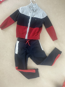Tommy Hilfiger kampsun 110 (4 foto / 4)