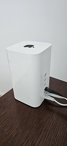Apple airport extreme ruuter, model A1521 (1 foto / 1)