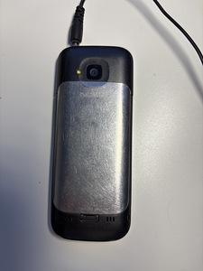 Nokia C5-00 работает (2 фото из 6)