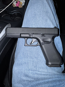 Airsoft glock 17 gen 5 (2 foto / 2)