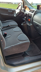 Peugeot Expert (3 фото из 8)