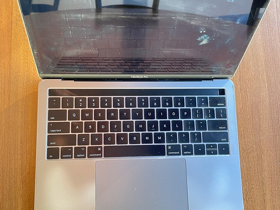 Macbook Pro A1706 на запчасти