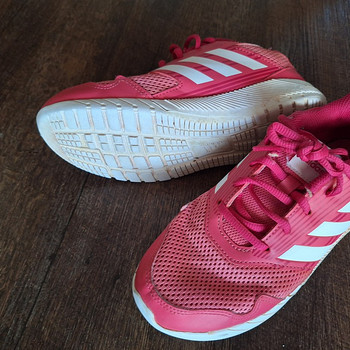 Кроссовки Adidas размер 36