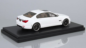 BMW 7-series F01 Tuning Lumma CLR750 1:43 (3 фото из 4)