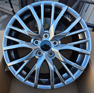 R18 veljed 5x114.3 18x8 ET: 40 60.1 Toyota Lexus (3 foto / 5)