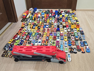 Hot Wheels, Spider-Man garage ja muu tootja mänguautod (1 foto / 7)