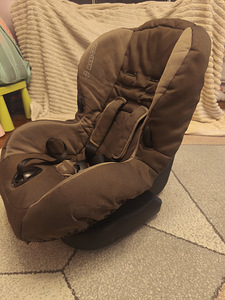 Детское автокресло MAXI COSI (2 фото из 4)