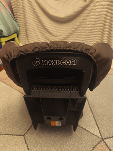 Детское автокресло MAXI COSI (3 фото из 4)
