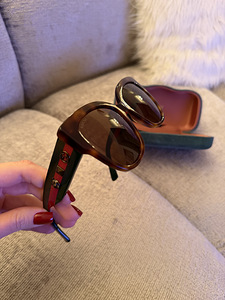 Gucci оригинальные большие солнцезащитные очки (5 фото из 6)