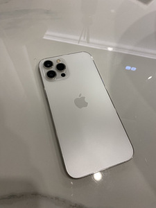 iPhone 12 promax (1 foto / 2)