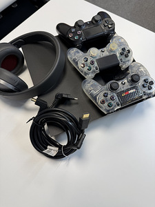 PlayStation 4 (500 ГБ) (3 фото из 3)