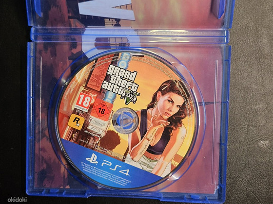 DOOM, GTA V PS4