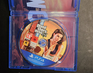DOOM, GTA V PS4 (1 фото из 4)
