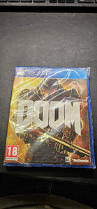 DOOM, GTA V PS4 (3 фото из 4)