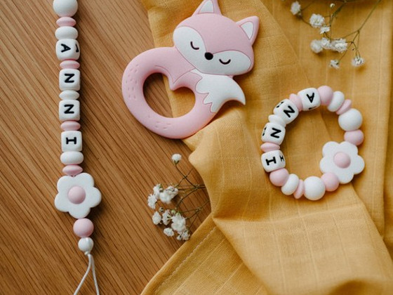 Kinkekomplekt beebile (roosa, hall, kollane)