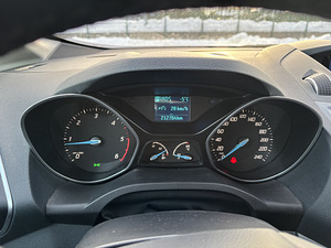 Ford Grand c-max Titanium 2.0 tdci 120kw d aut (10 foto / 15)