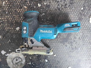Makita DJV181 аккумуляторная лобзиковая пила (1 фото из 2)